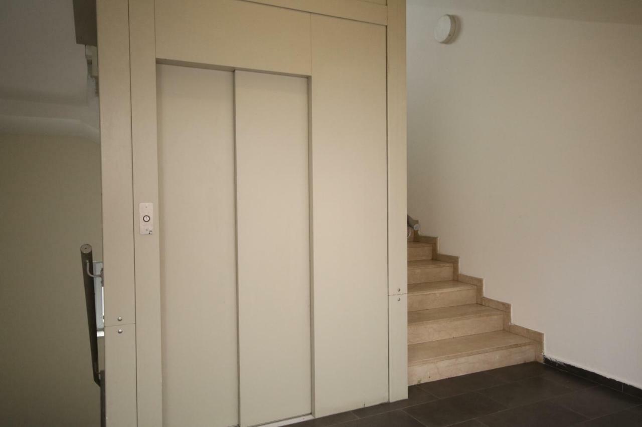 Comfort Apartments Тімішоара Екстер'єр фото